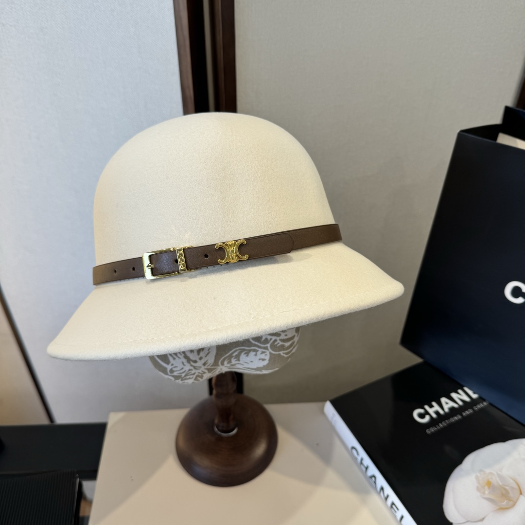 Celine top hat (411)