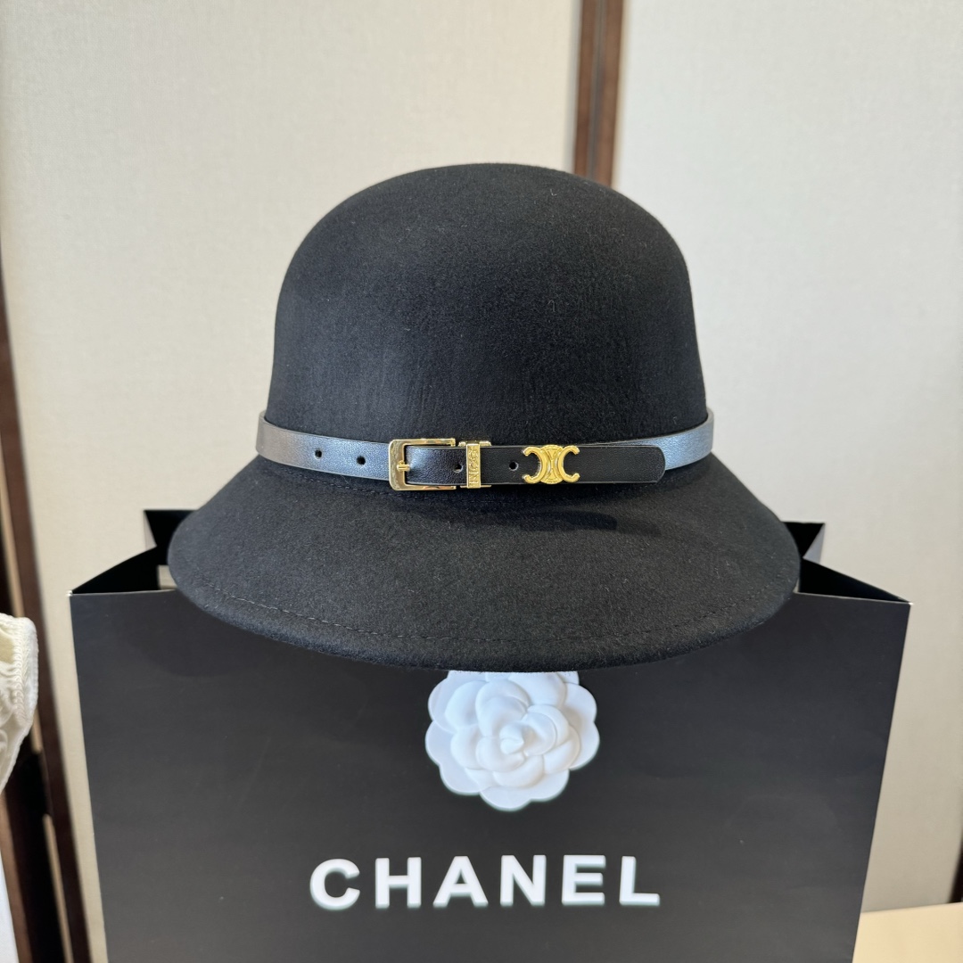 Celine top hat (411)