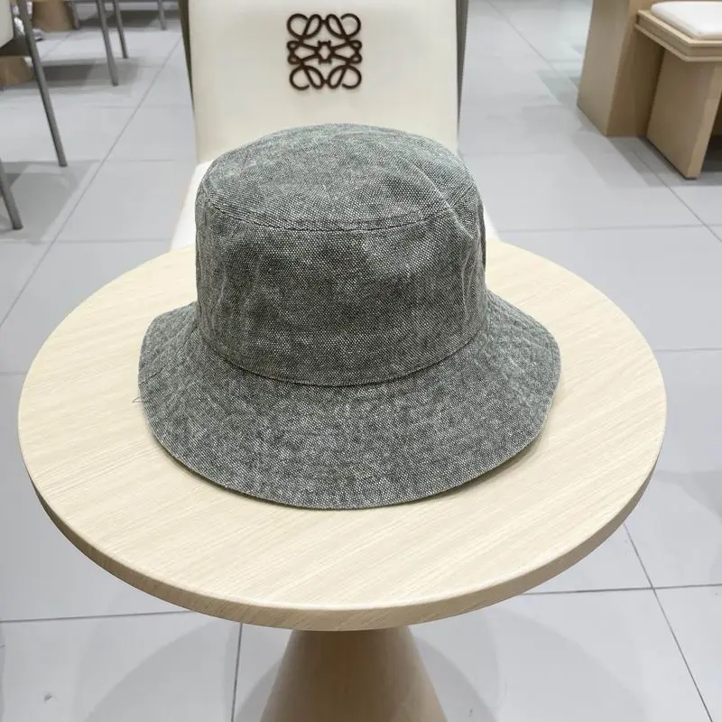 Chanel hat (1000)