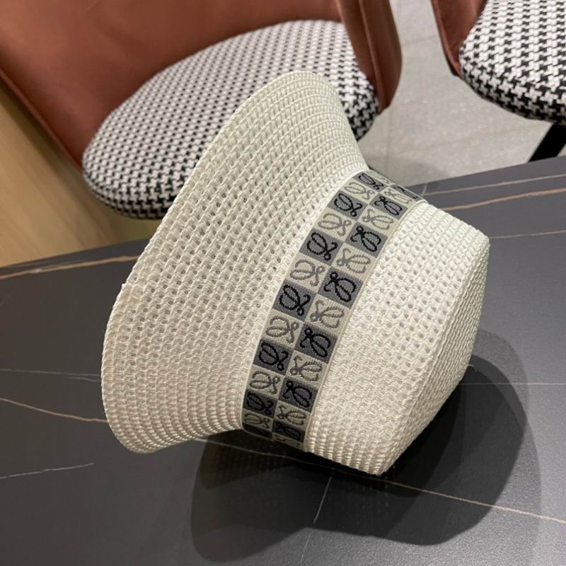 Loewe top hat (32)