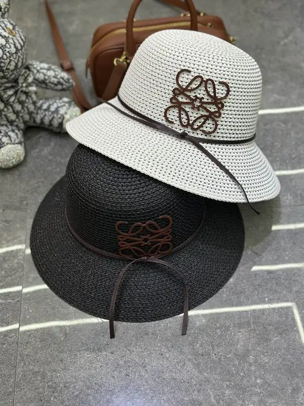 Loewe top hat dx (45)