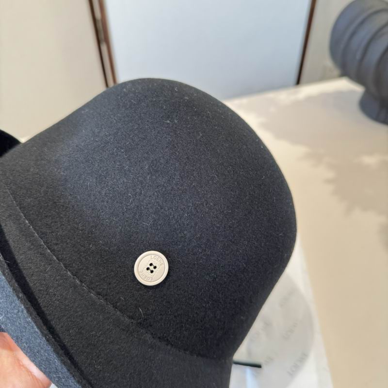 Loewe top hat (1270)