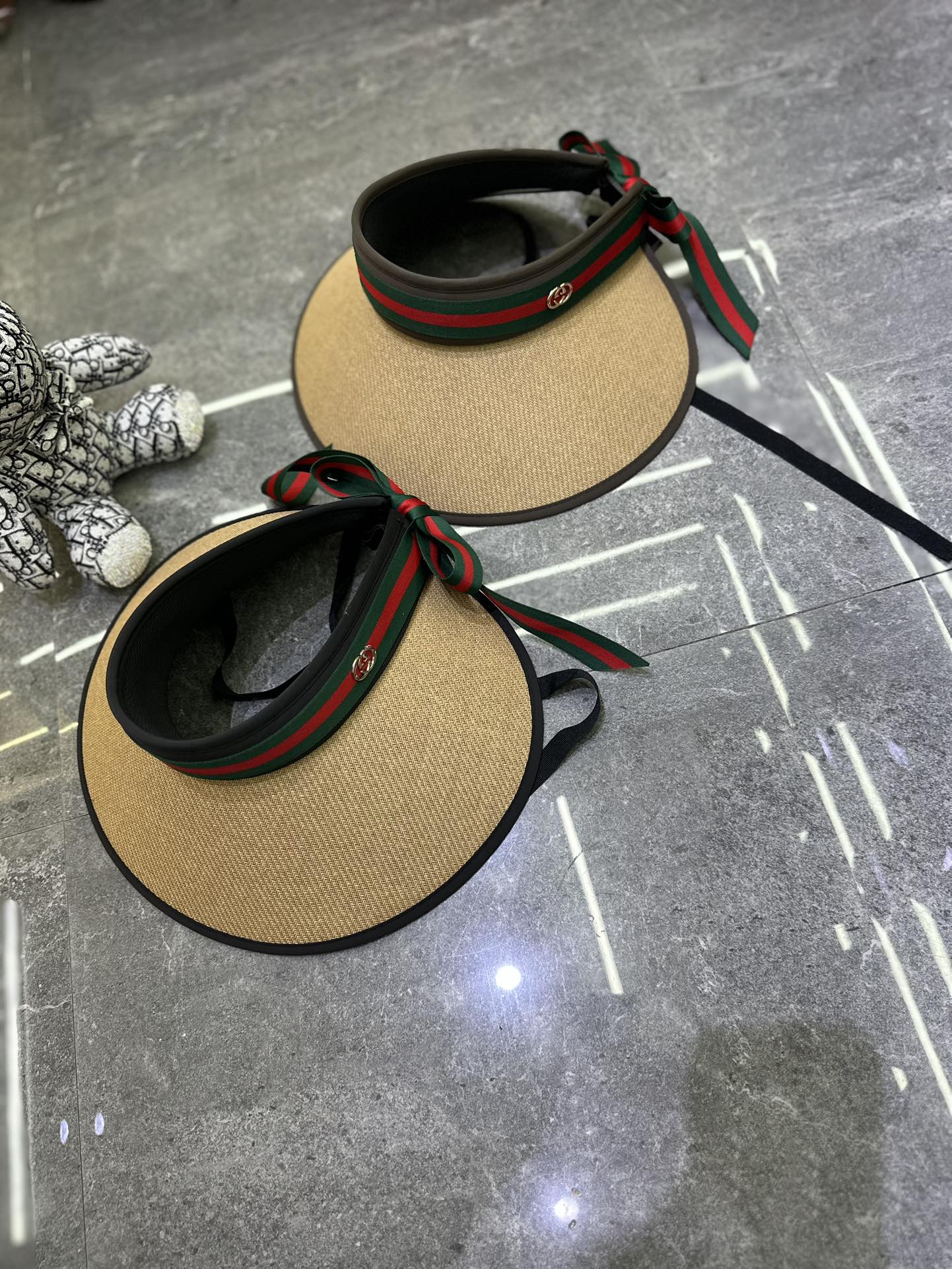 Gucci Visor dx (517)