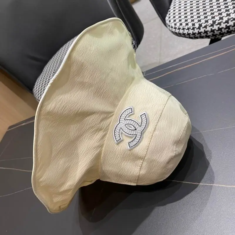Chanel hat (1029)