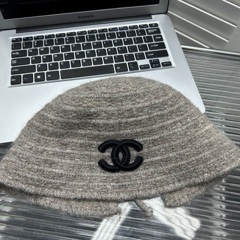 Chanel hat dx (850)