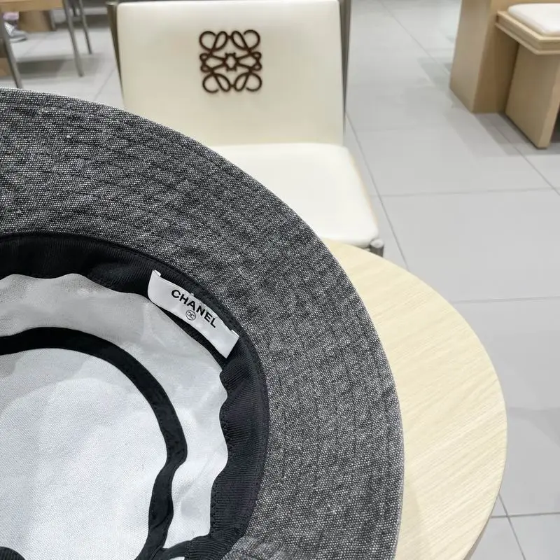 Chanel hat (1000)