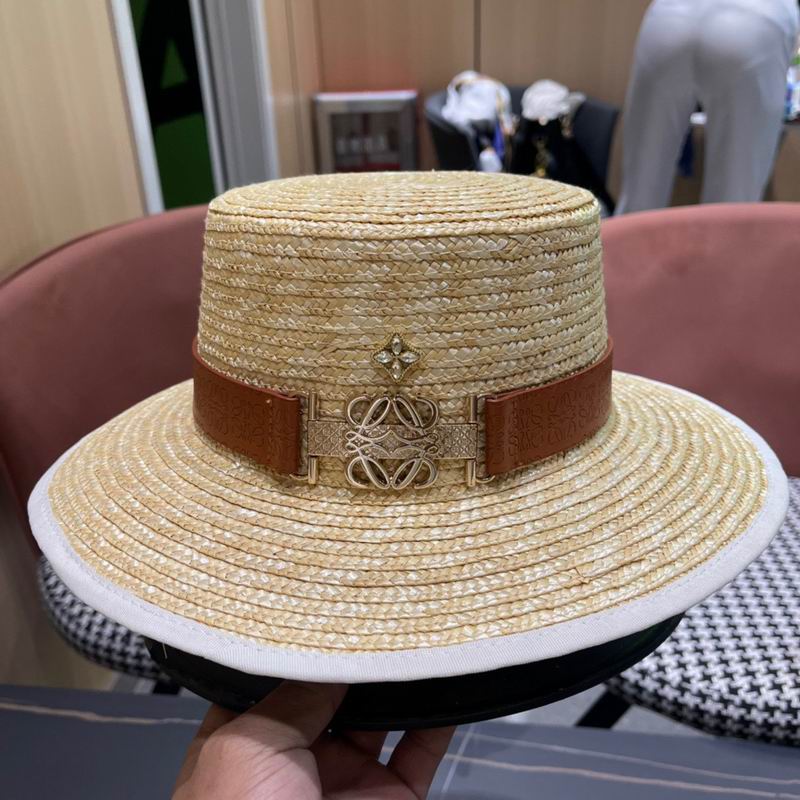 Loewe top hat (54)