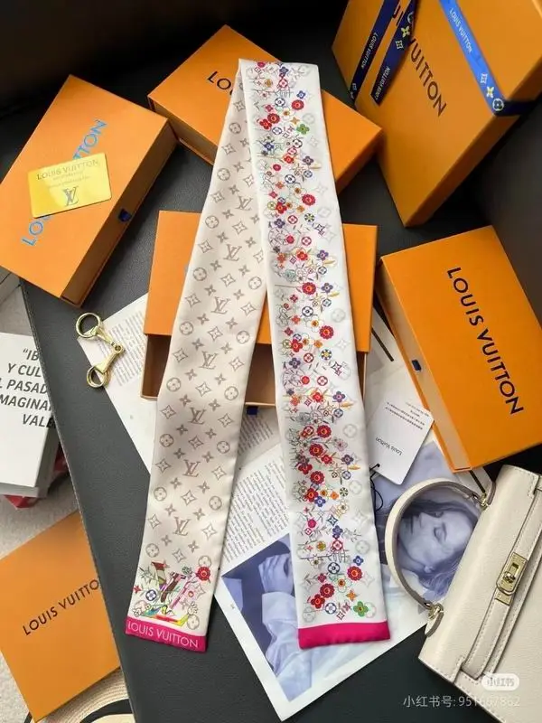 LV silk ribbon 120X8cm E16 (1)