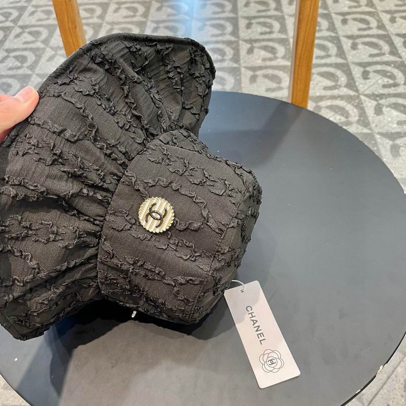 Chanel hat (411)