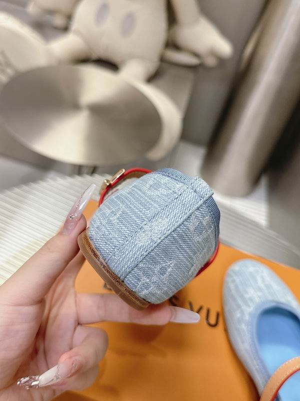 LV sz35-41 mnf04 (22)
