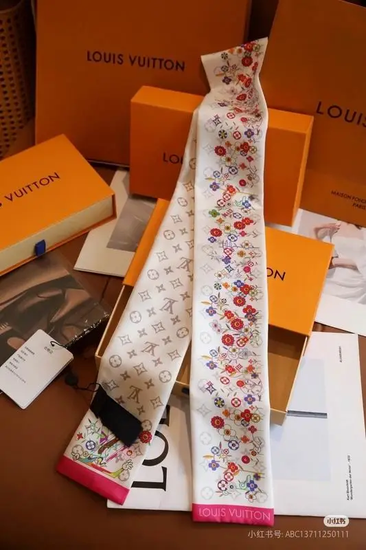 LV silk ribbon 120X8cm E16 (1)