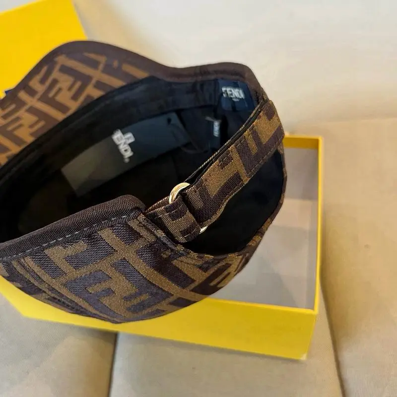 Fendi cap dx (36)