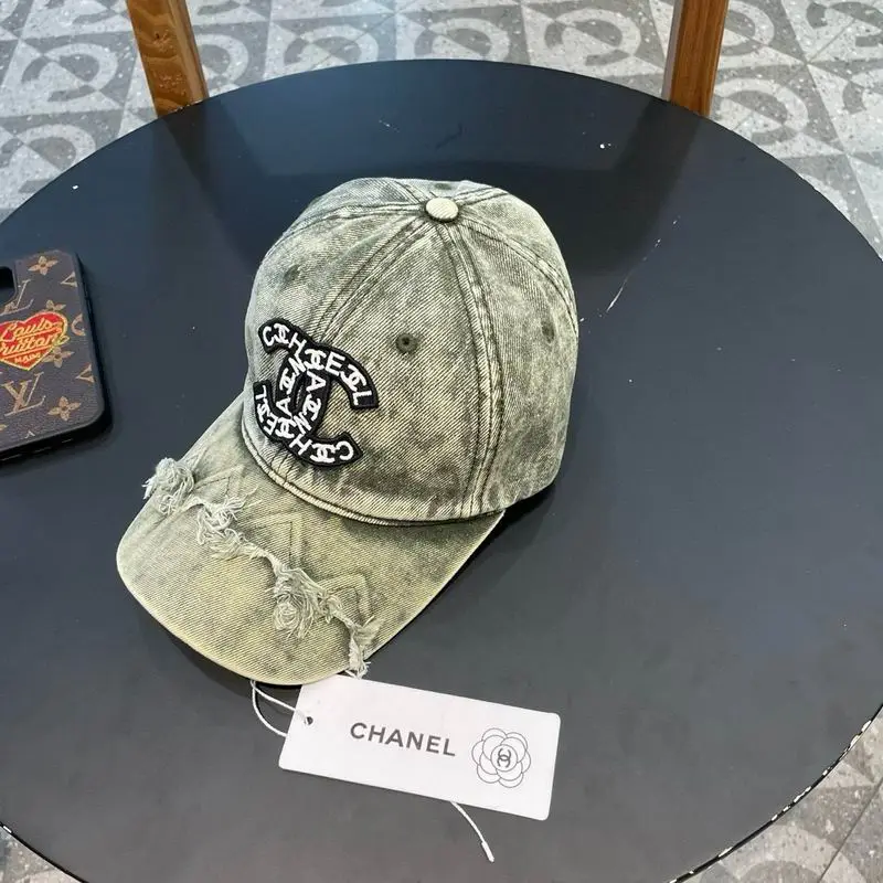 Chanel cap (593)