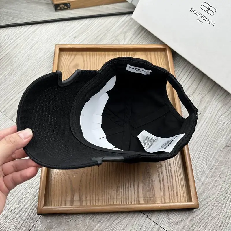 Balenciag cap dx (12)