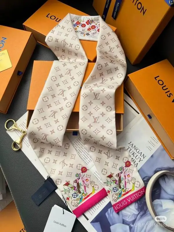 LV silk ribbon 120X8cm E16 (1)