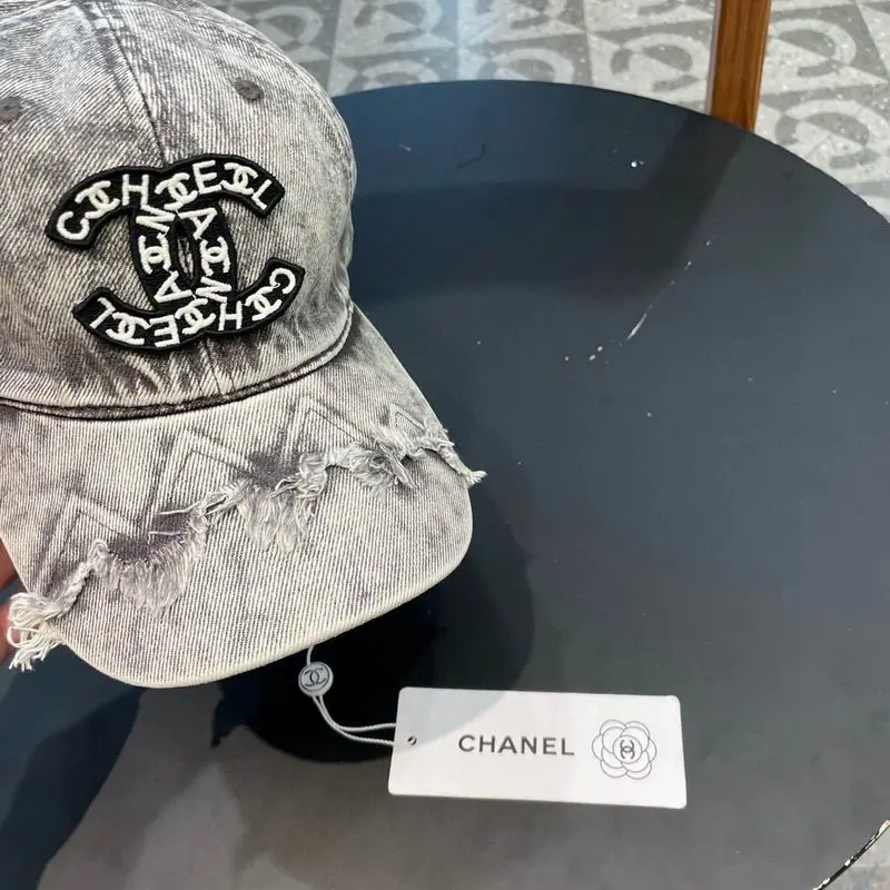 Chanel cap (593)