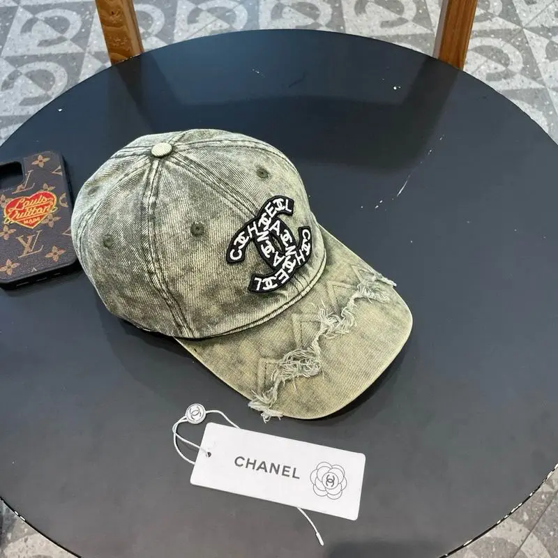 Chanel cap (593)